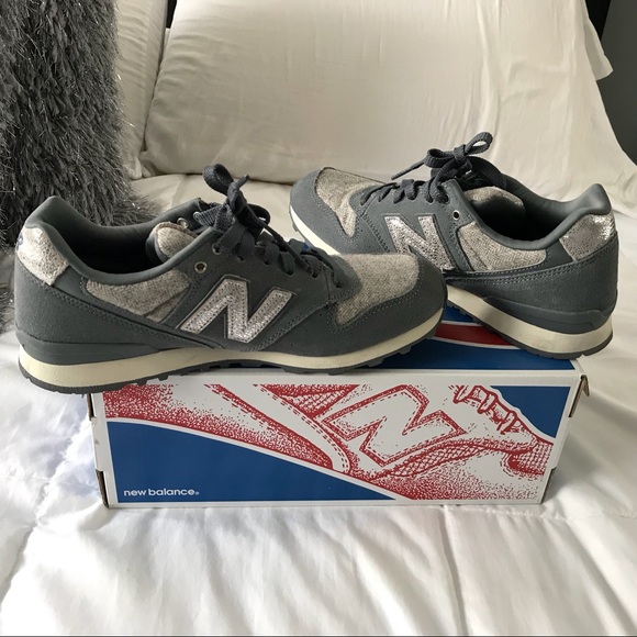 New Balance shoes - Picture 2 of 5